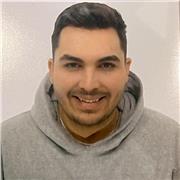 Profesor titulado de pedagogía con el máster de formación del profesorado en orientación educativa, posibilidad de impartición de clases tanto presencial como online.